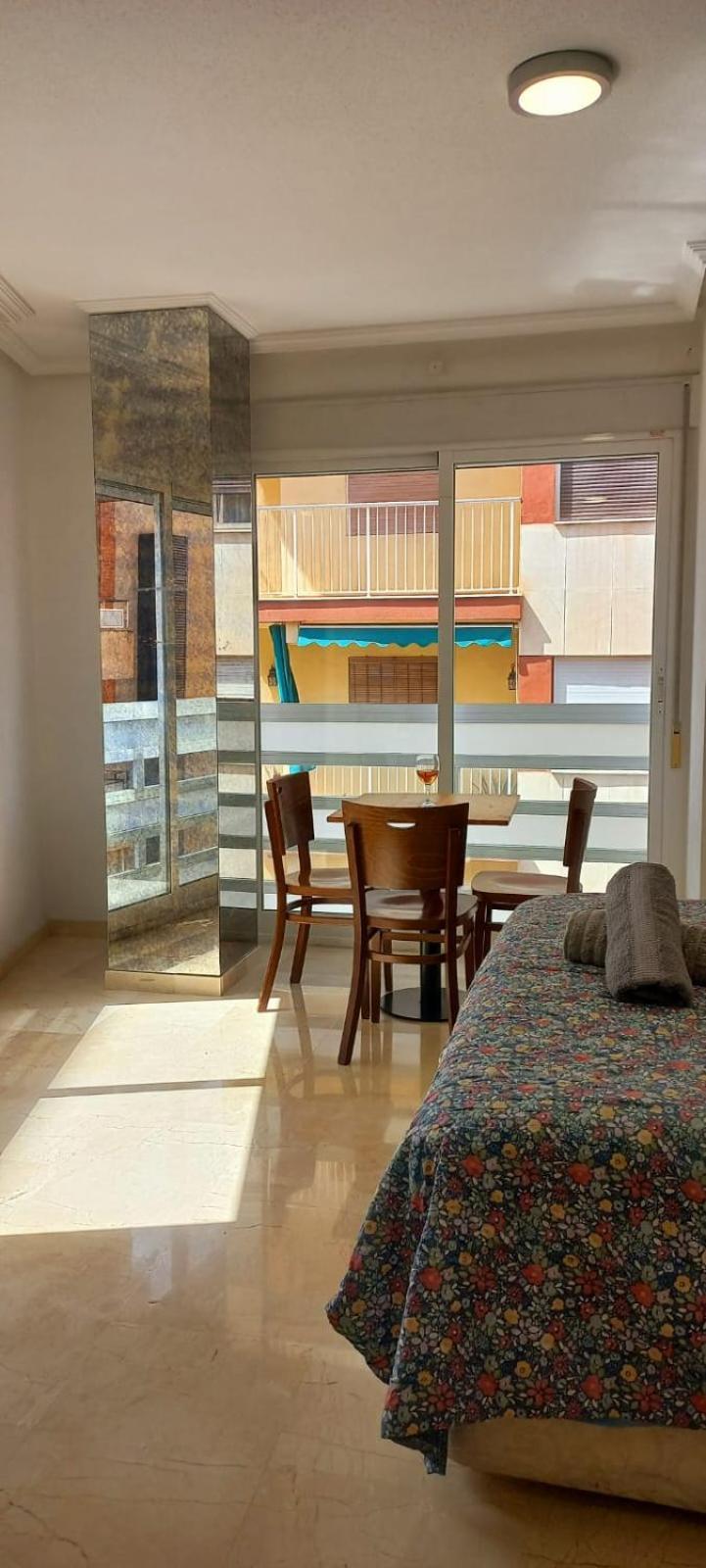 Apartamento Holiday Centre Deluxe Alicante Exterior foto